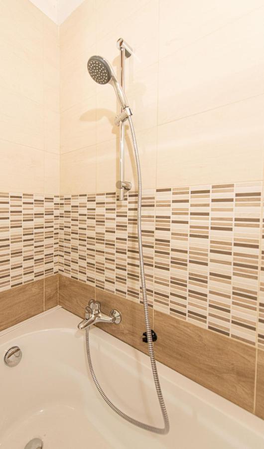 Ca' Leoncino - Canal Front Apartamento