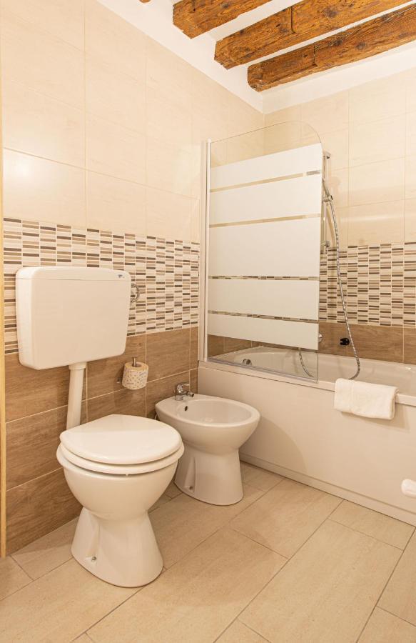 Apartament Ca' Leoncino - Canal Front Wenecja