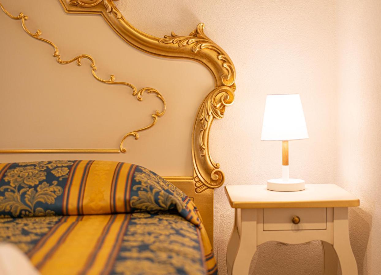 Ca' Leoncino - Canal Front Apartamento *