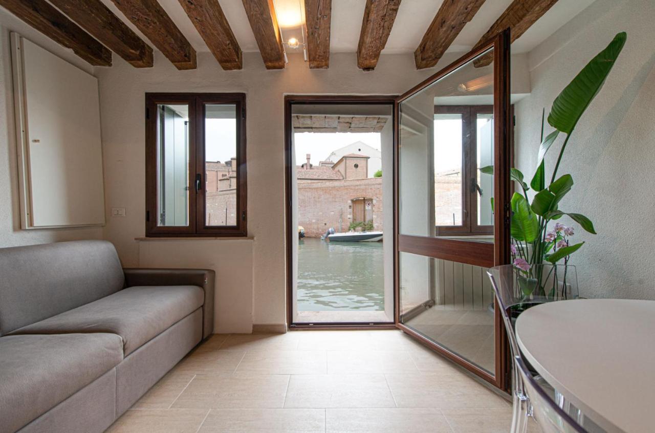 Ca' Leoncino - Canal Front Venecia